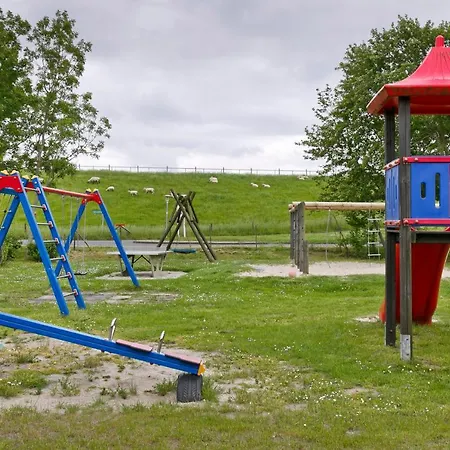 مكان تخييم Knaus Campingpark Eckwarderhoerne *